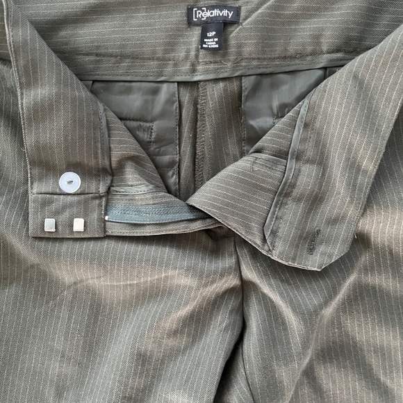 Relativity Olive Stripe Pant, size 12P - Picture 3 of 12